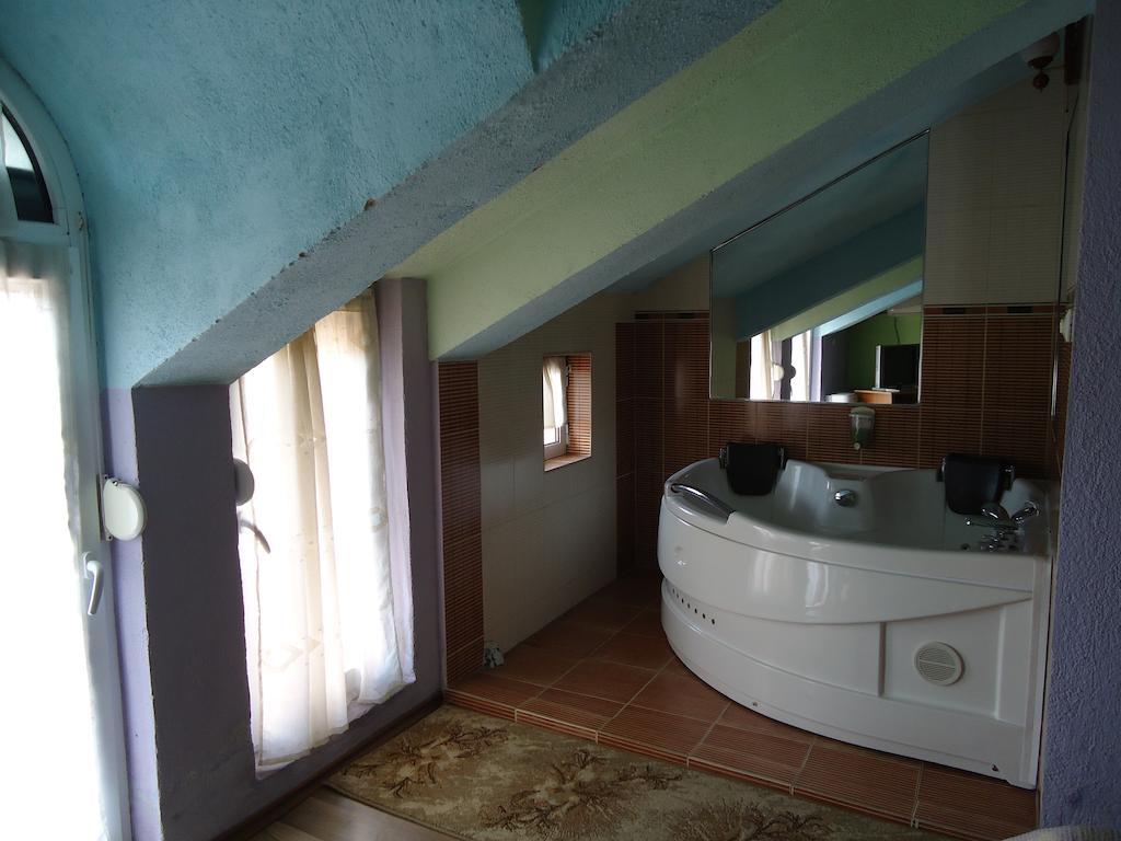 Dionis Hotel Petrich  Habitación foto