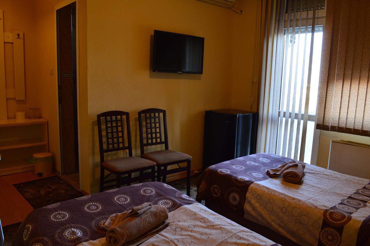 Dionis Hotel Petrich  Exterior foto